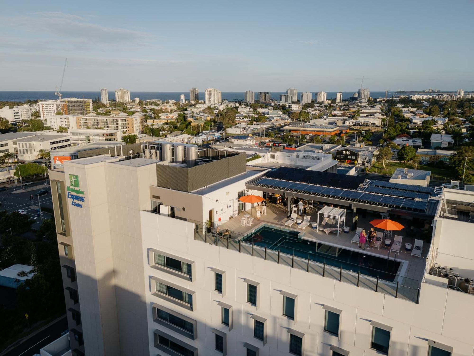 Holiday Inn Express & Suites Sunshine Coast By Ihg Maroochydore Exterior foto